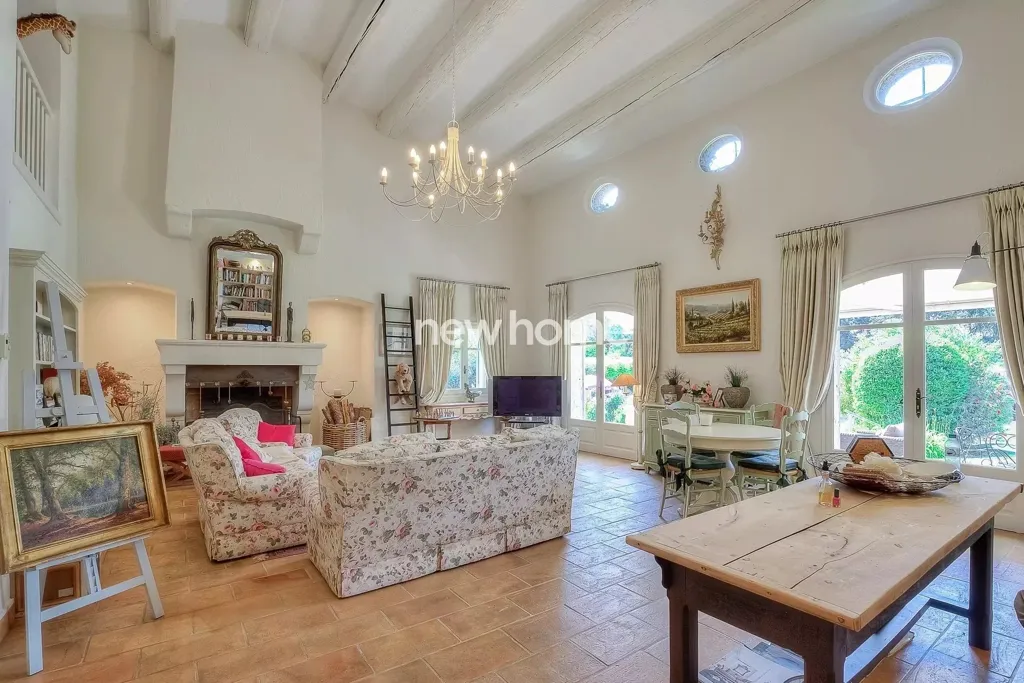 Elutuba - Provencal Villa with Pool in Cannes Hinterland