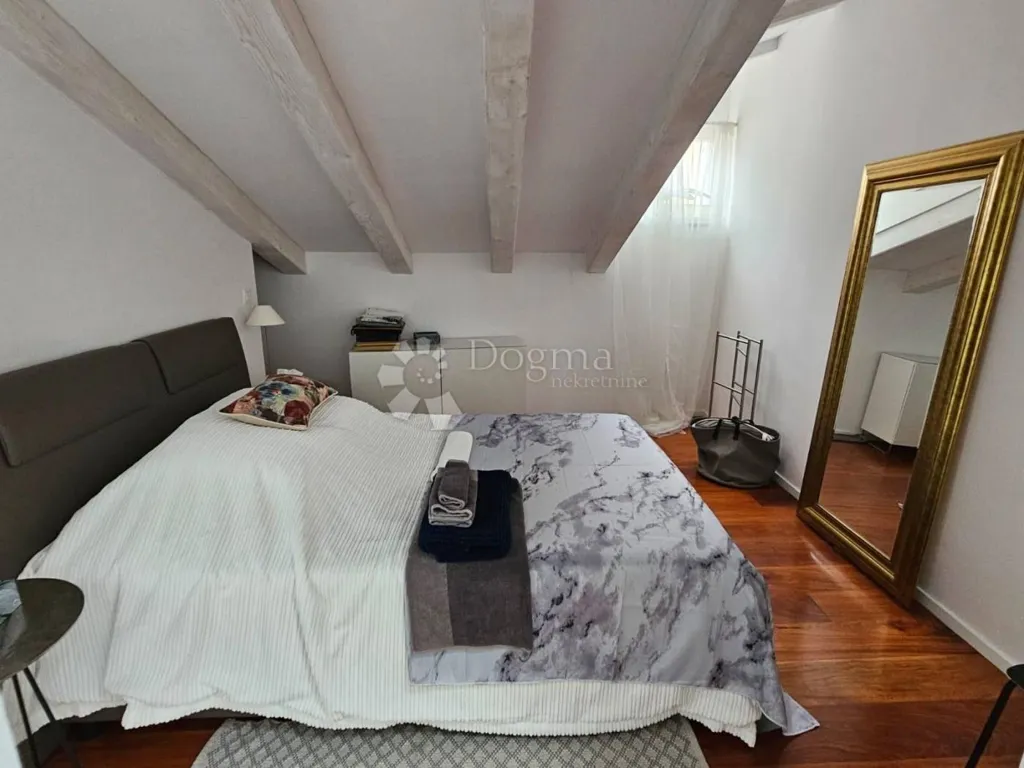 Magamistoad - Apartment with Sea View in Rovinj Centre