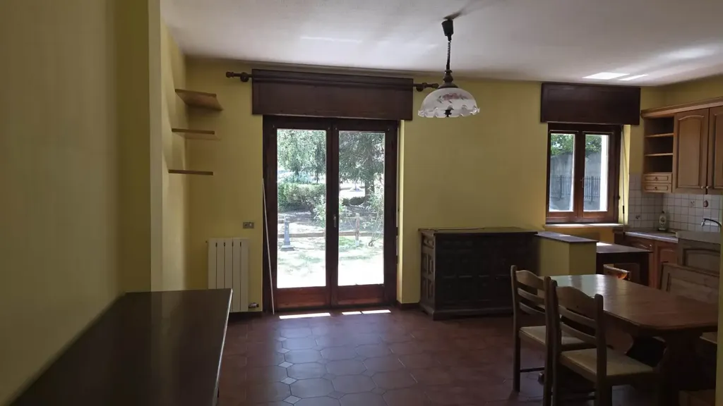 Salle à manger - Ground Floor Apartment with Garden in Chatillon