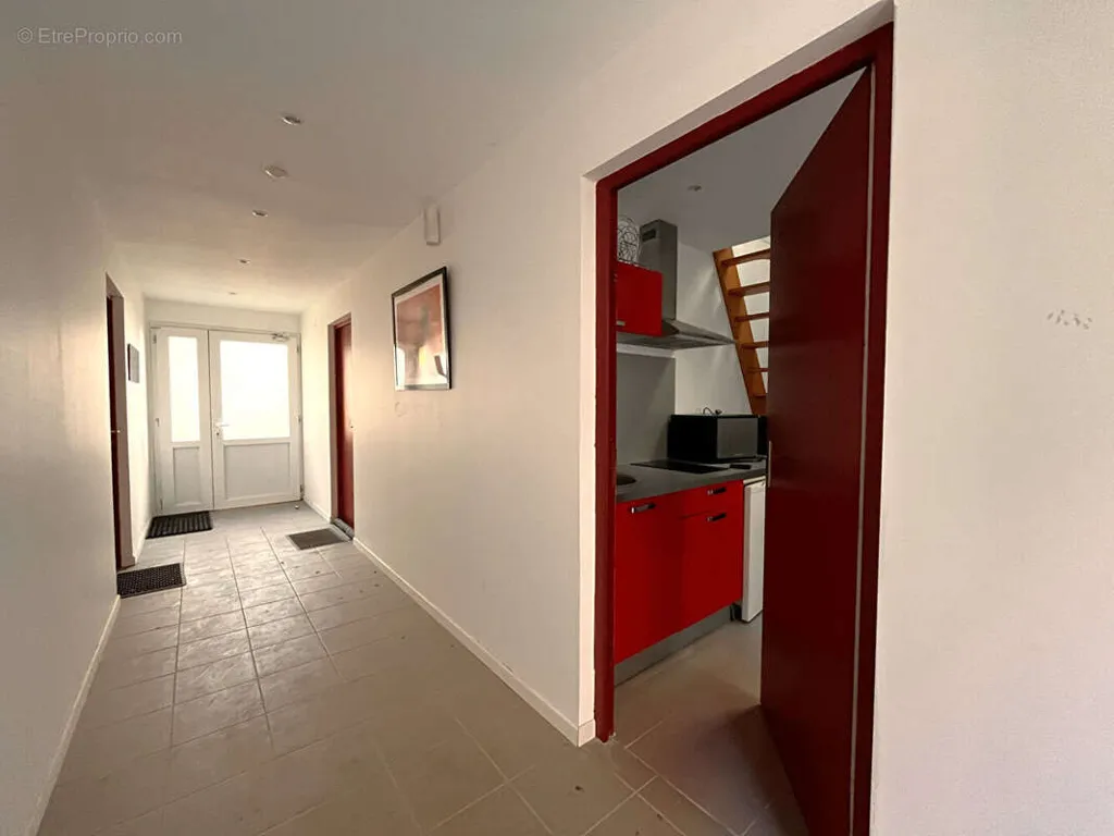 Esik - Studio with Mezzanine in Dijon Centre