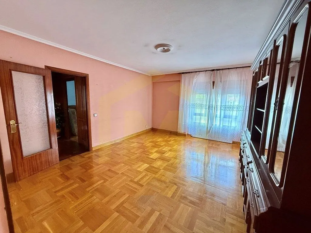 Elutuba - Patio-Facing Flat with Mountain Views in Tenderina Alta
