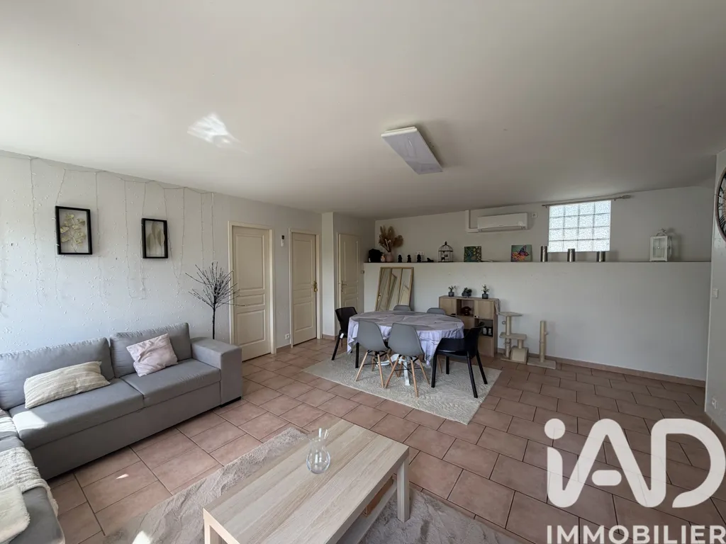 Elutuba - Charming Townhouse with Balcony in Vars