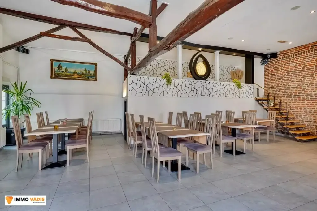 Salle à manger - Handelshuis avec Emplacement Commercial à Bilzen