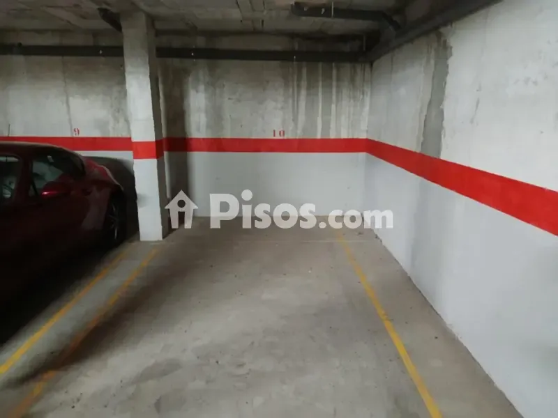 Garage - Ground Floor Flat with Terrace in Carihuela