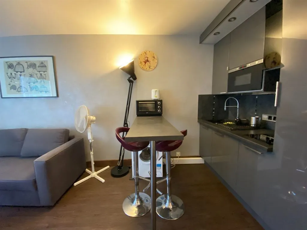 Köök - Studio with Balcony in Courbevoie