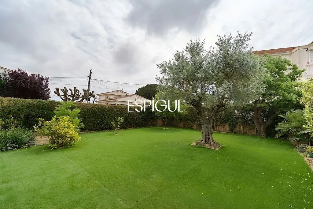 Jardin - Chalet with Pool and Terrace in Alella