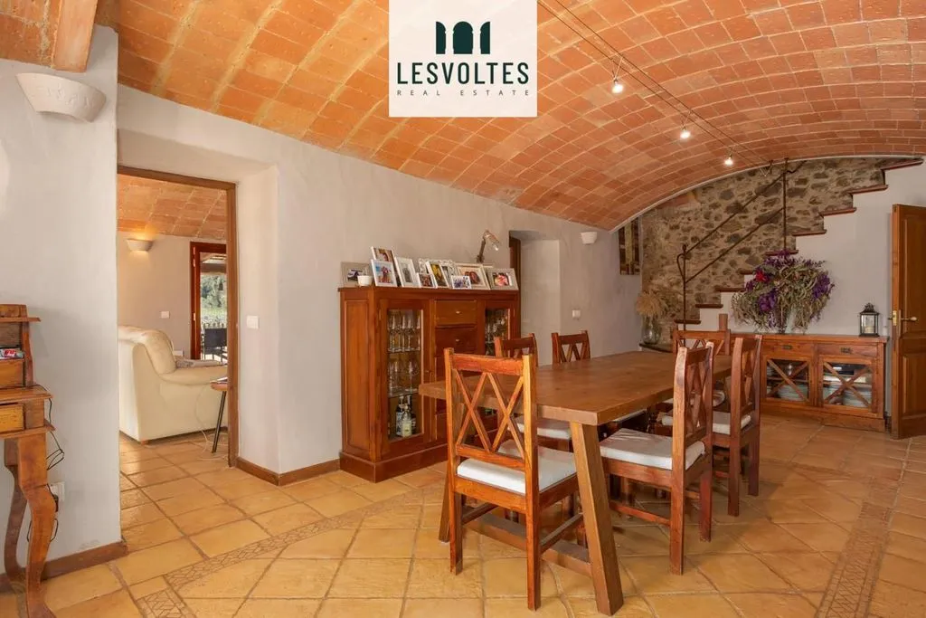 Sala da pranzo - Refurbished Farmhouse with Pool in Corçà