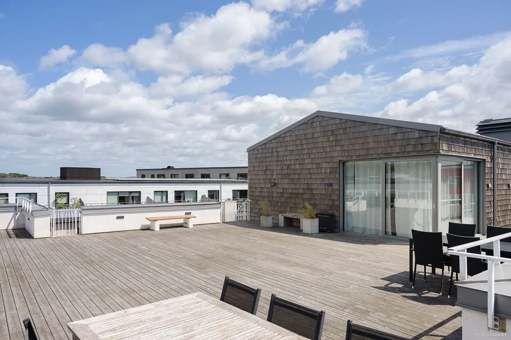 Terrasse - Modern Flat with South-Facing Balcony in Nissastrand