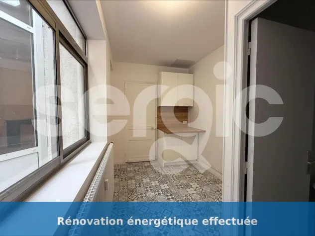 Entrée - Studio Rénové avec Terrasse à Lille Secteur Liberté