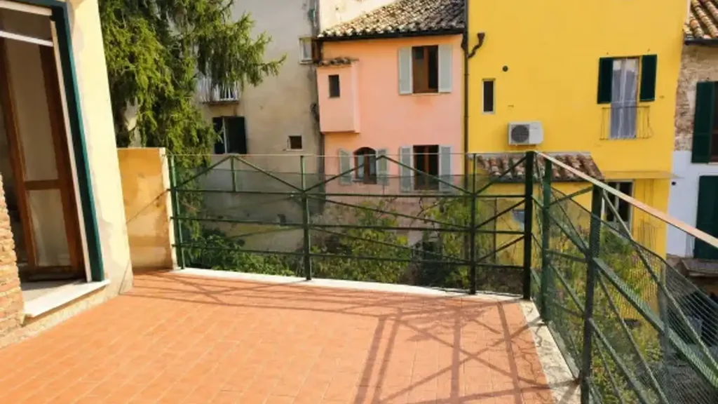 Rõdu - Rustic-Style Apartment with Terraced View in Perugia