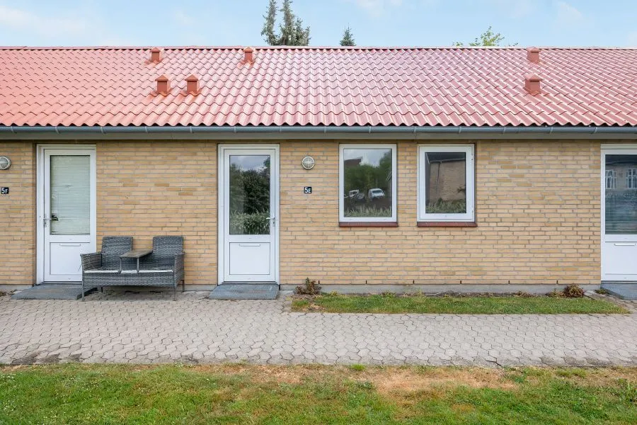 Välivaade - One-Bedroom Flat with Shared Facilities in Ørbæk