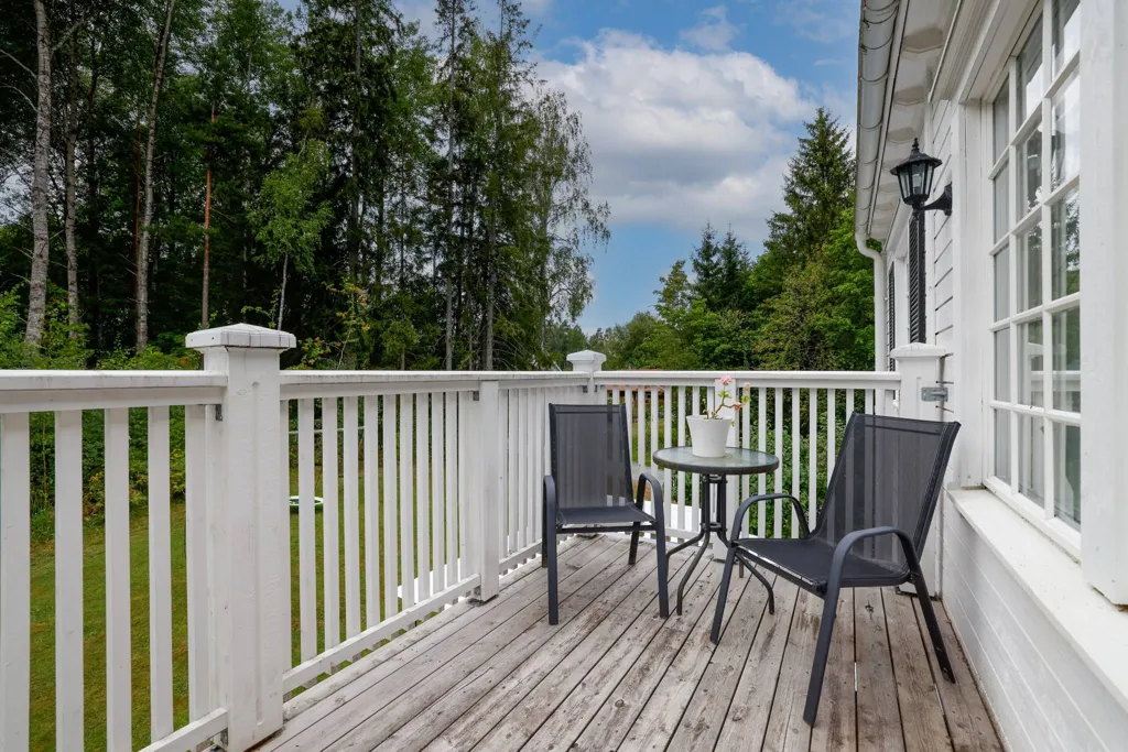 Terrass - Allmogestyle Villa with Pool in Yxstabacken