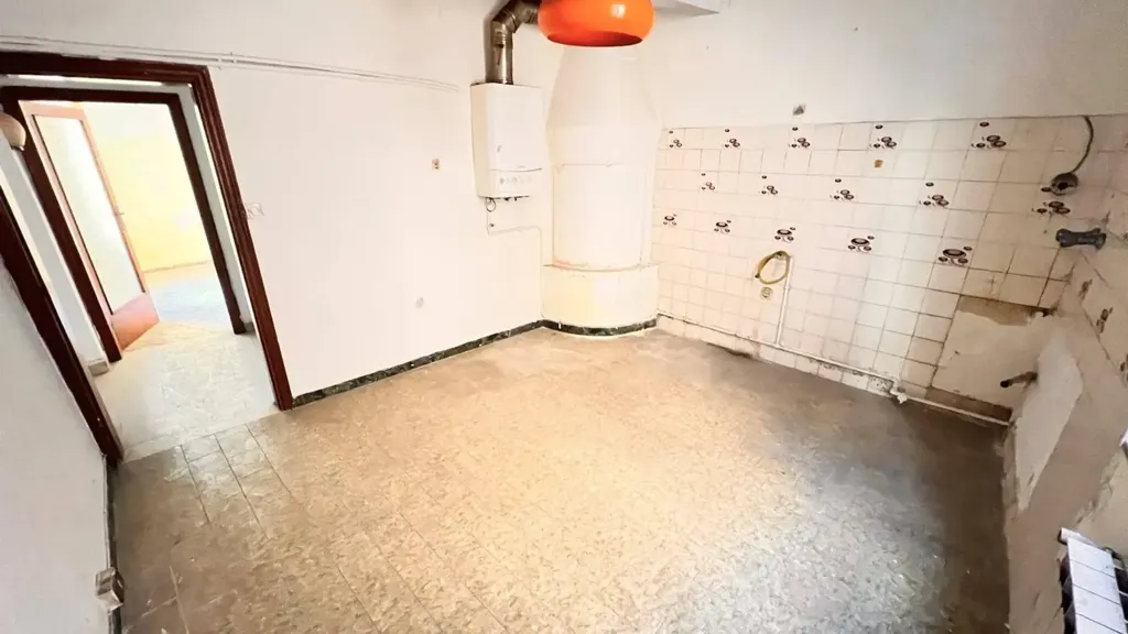 Bagni - Casa indipendente con cantina a Fabriano
