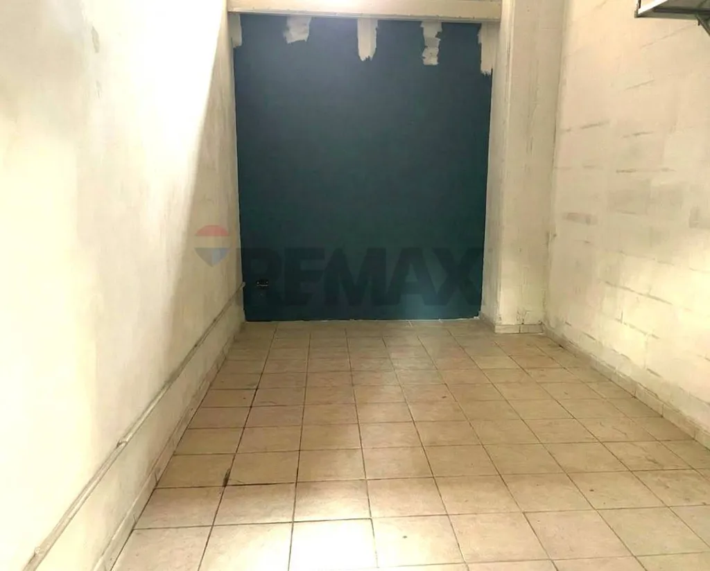 Garage - Garage in Trani with Electric Gate
