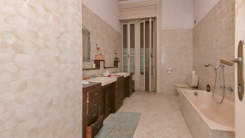 Vannitoad - Art Deco Villa with Garden in Cossato