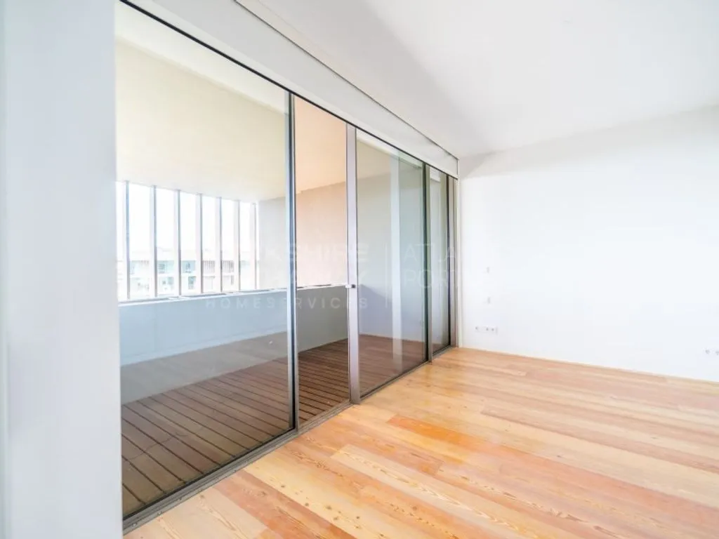Pièces - Luxury Duplex Flat with Rooftop in Cascais