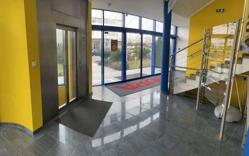 Esik - Office with Lift in Ared Park, Leobersdorf