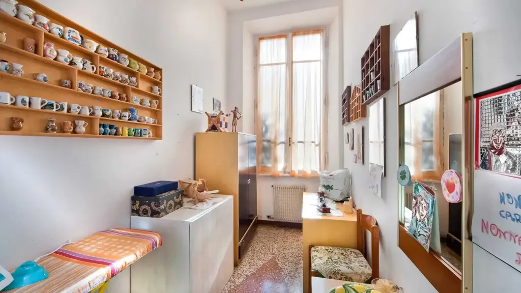Bureau - Ground Floor Apartment with Garden in Grottaferrata