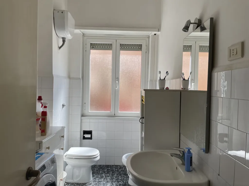 Salles de bain - Studio Apartment with Balcony in Conca d'Oro, Rome