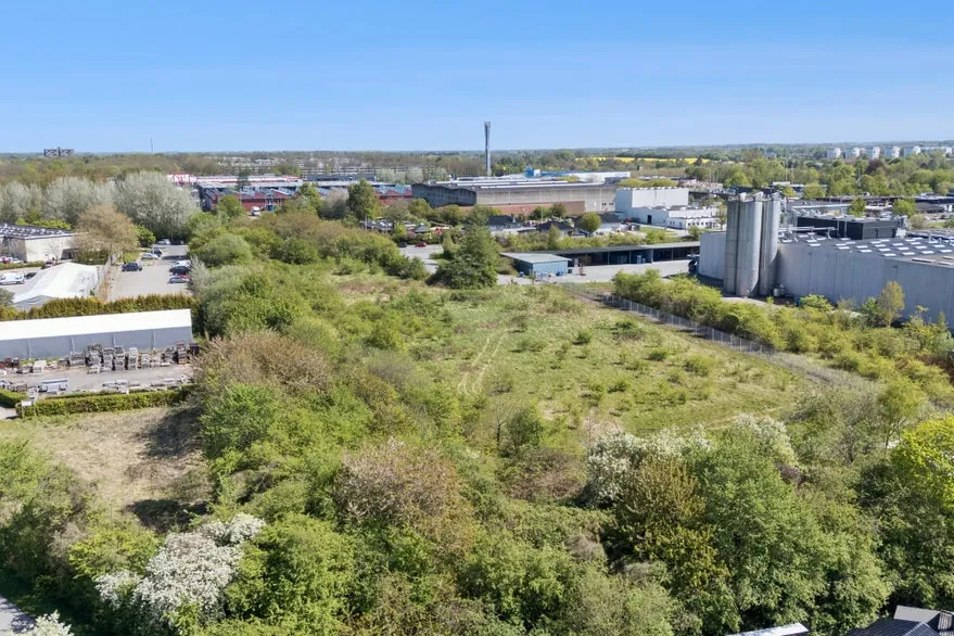 Vue aérienne - Commercial Plot with Central Location in Odense C