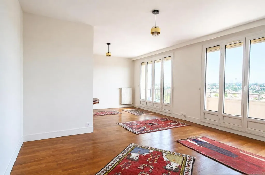 Séjour - Appartement avec Balcon et Vue Panoramique à Cachan