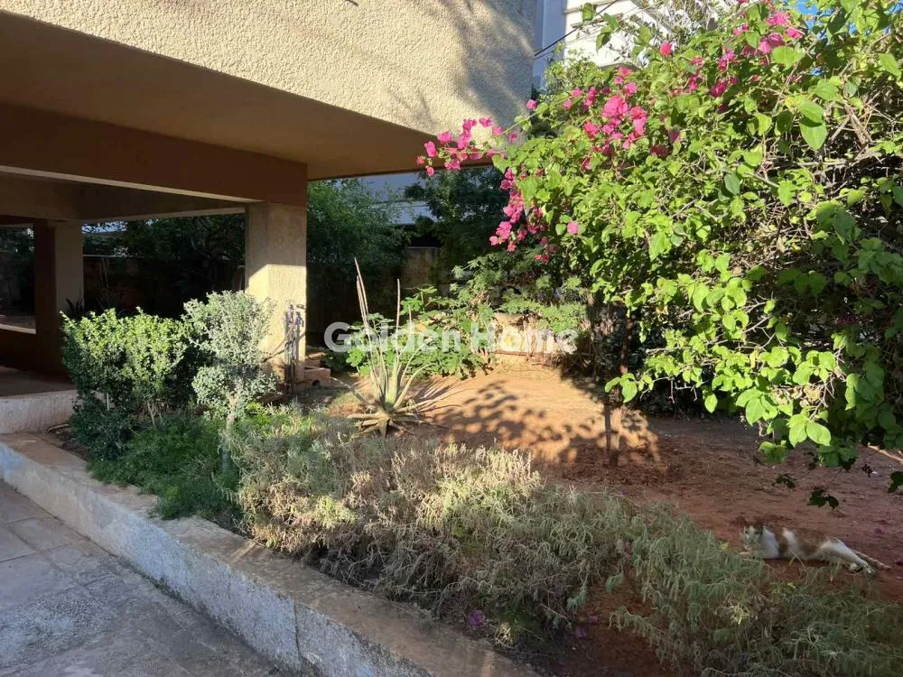 Aed - Bright Apartment with Balcony in Volos Centre