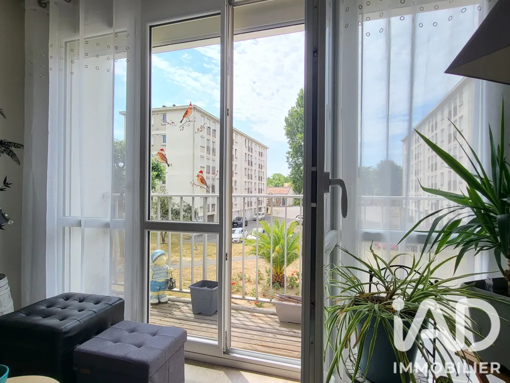 Balcon - Appartement avec Parking et Cave à Rezé
