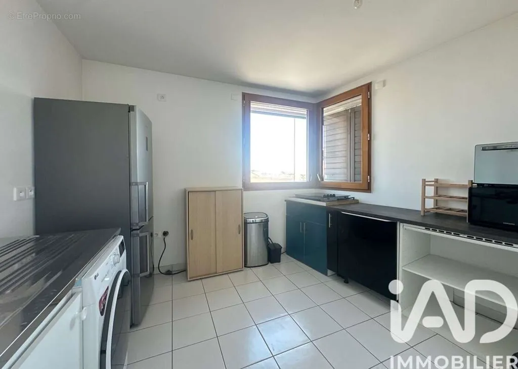 3-toaline korter asukohas Bretigny-Sur-Orge