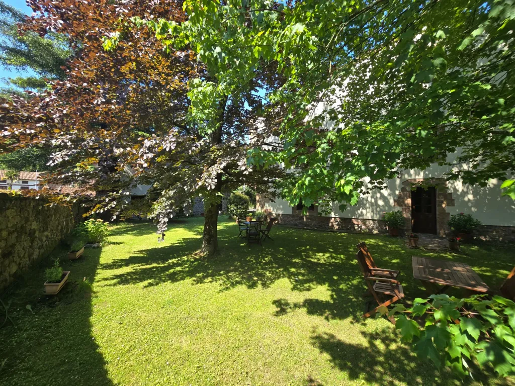 12-room house in Valdáliga