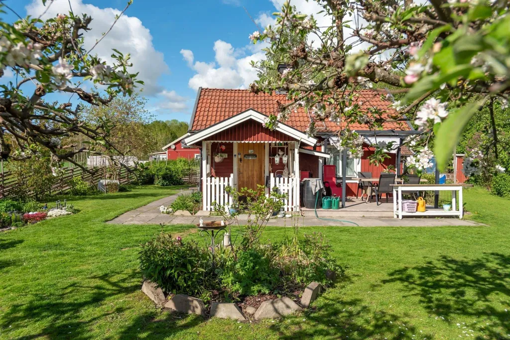 2-toaline maja asukohas Kumla kommun