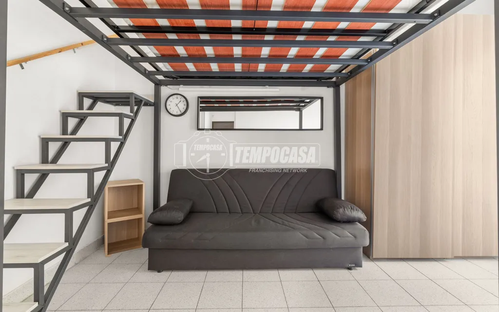 Magamistoad - Spacious Studio with Balcony in Milan
