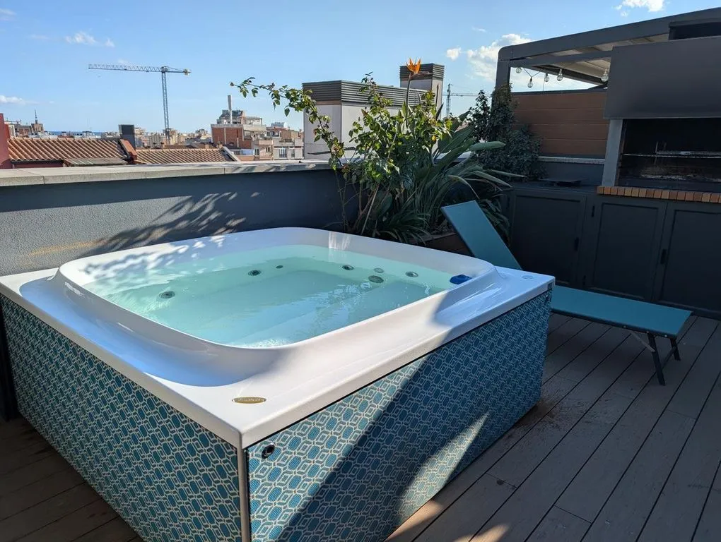 Terrasse - Duplex Flat with Jacuzzi Terrace in Badalona