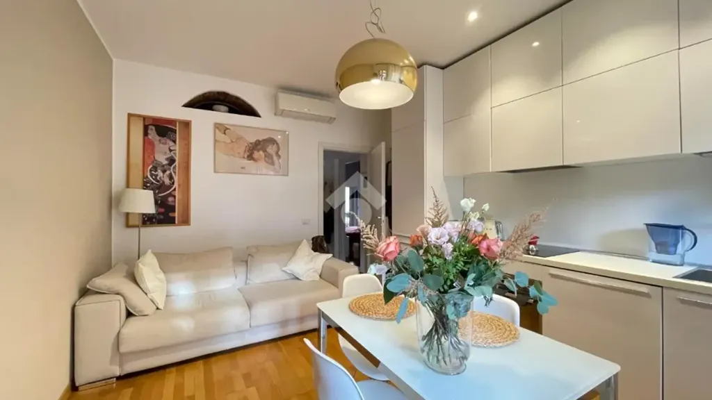 Elutuba - Fully Furnished Flat with Balconies in Milan