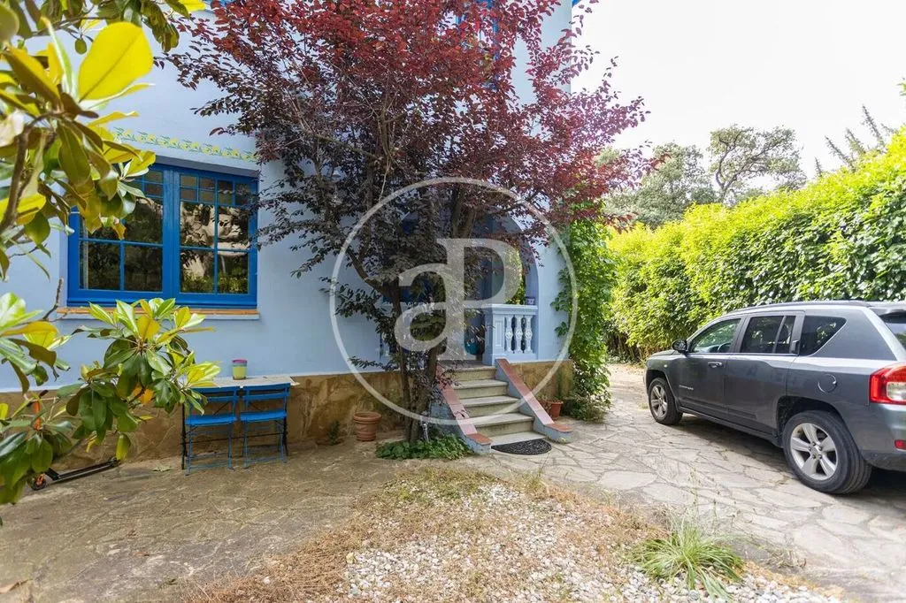 Exterior - Period Villa with Garden in Begues