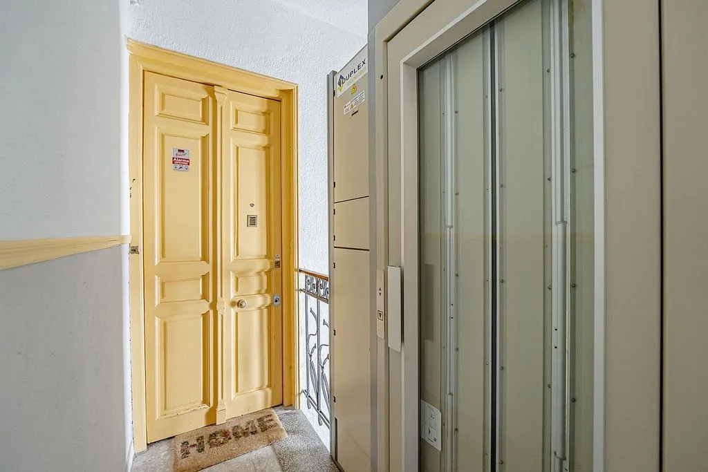 Entrée - Penthouse with East-Facing Terrace in Almagro