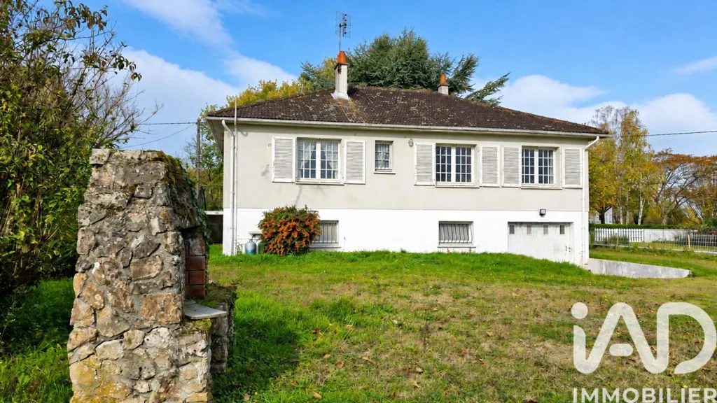 Välivaade - Traditional House with Large Garden in Le Blanc