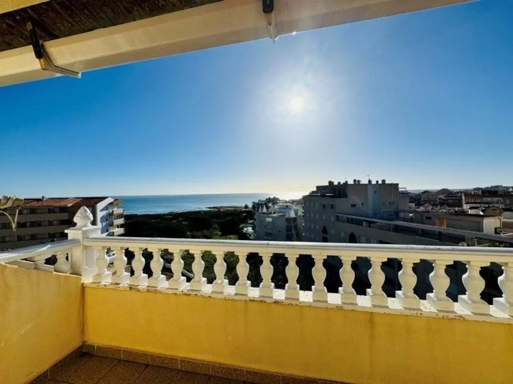 Rõdu - Penthouse with Pool in Torrevieja