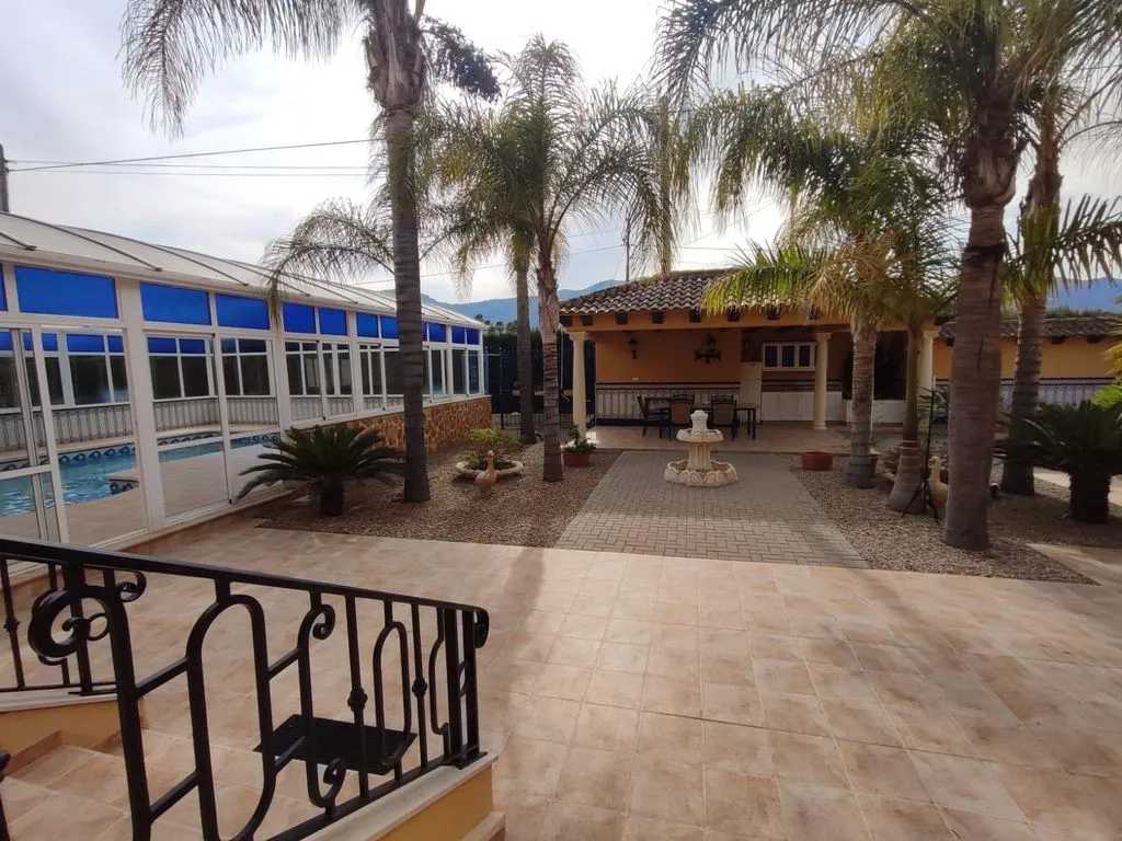 Piscine - Luxury Villa with Private Pool in Orihuela