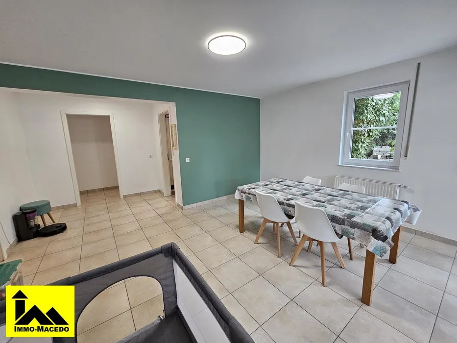 Söögituba - Apartment with Large Terrace in Reisdorf