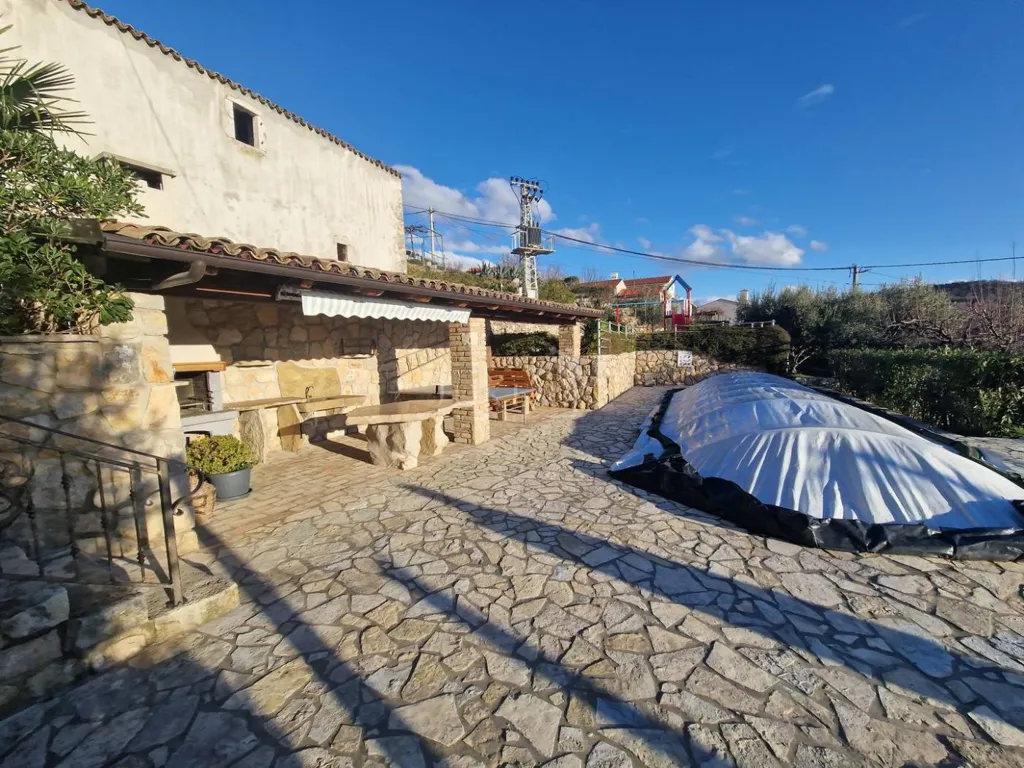 Terrass - Renovated Stone House with Pool in Mošćenička Draga