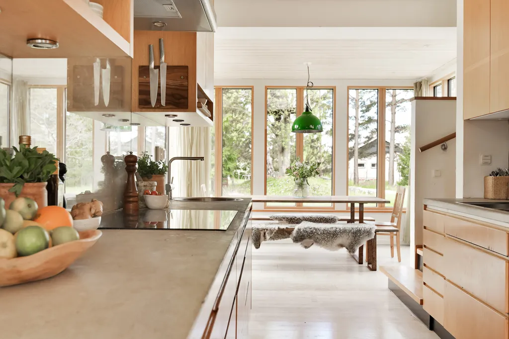 Köök - Charming Villa with Garden in Västerhejde
