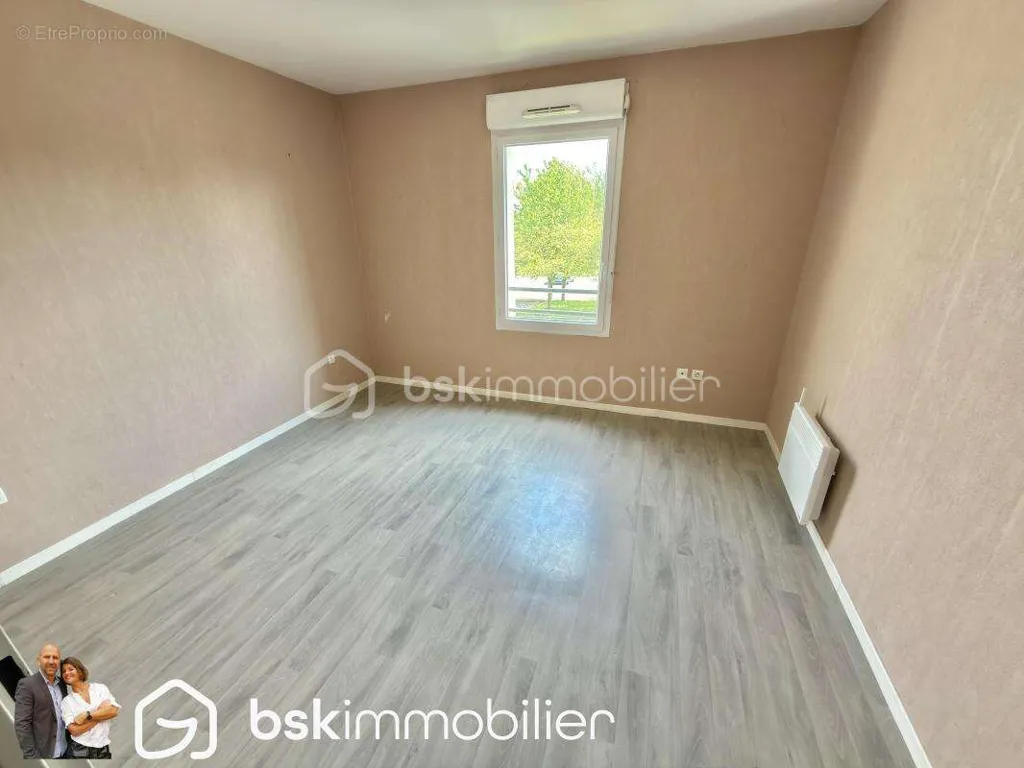 Magamistoad - T3 Apartment with Balcony in Quiet Residence