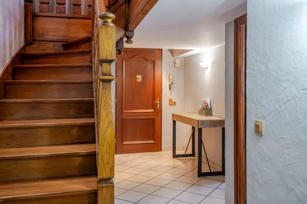 Pièces - Chalet Luxueux avec Vue Montagne à Châtel