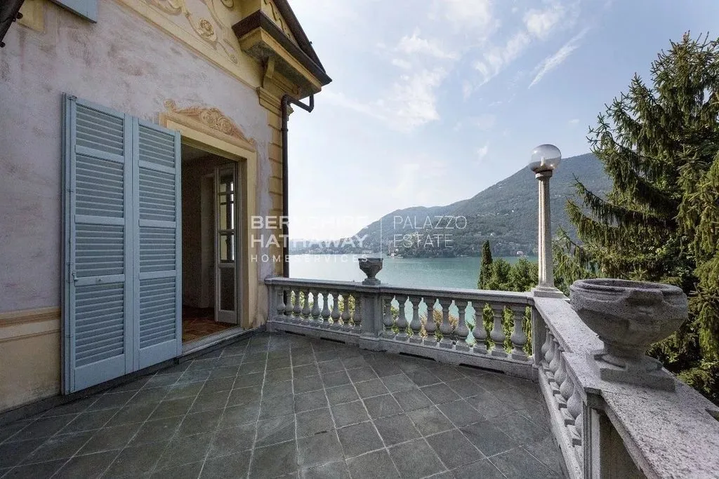 Terrass - Luxury Villa with Lake View in Dizzasco
