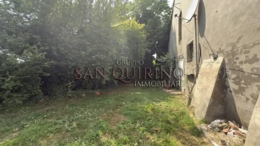 Giardino - Villa da ristrutturare con giardino a Pomponesco