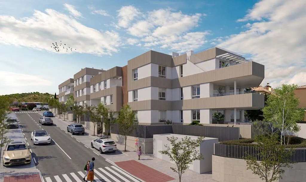 Apartment with Pool and Terrace on Avenida España
