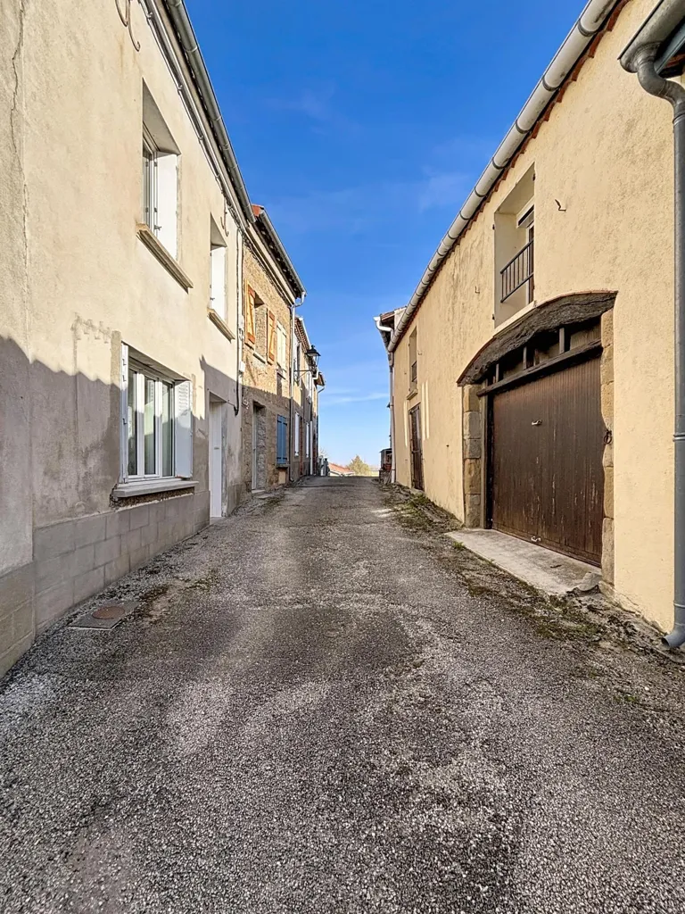 Välivaade - Refurbished House with Hangar in Le Vaux