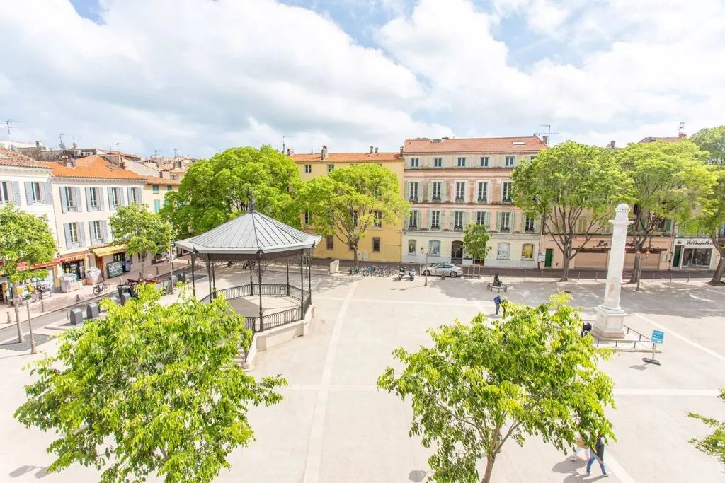 Ensemble d'Appartements Rénovés à Antibes