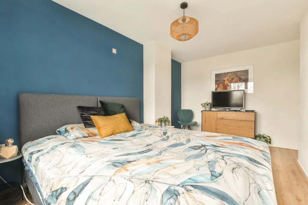 Bedrooms - Five-Bedroom Apartment with Garden in Utrecht