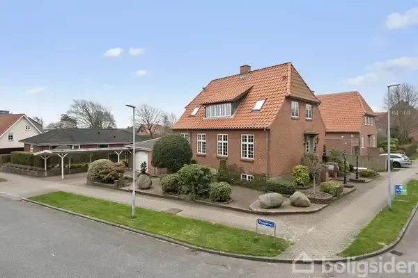 Vue aérienne - Charming Villa with Carport in Esbjerg